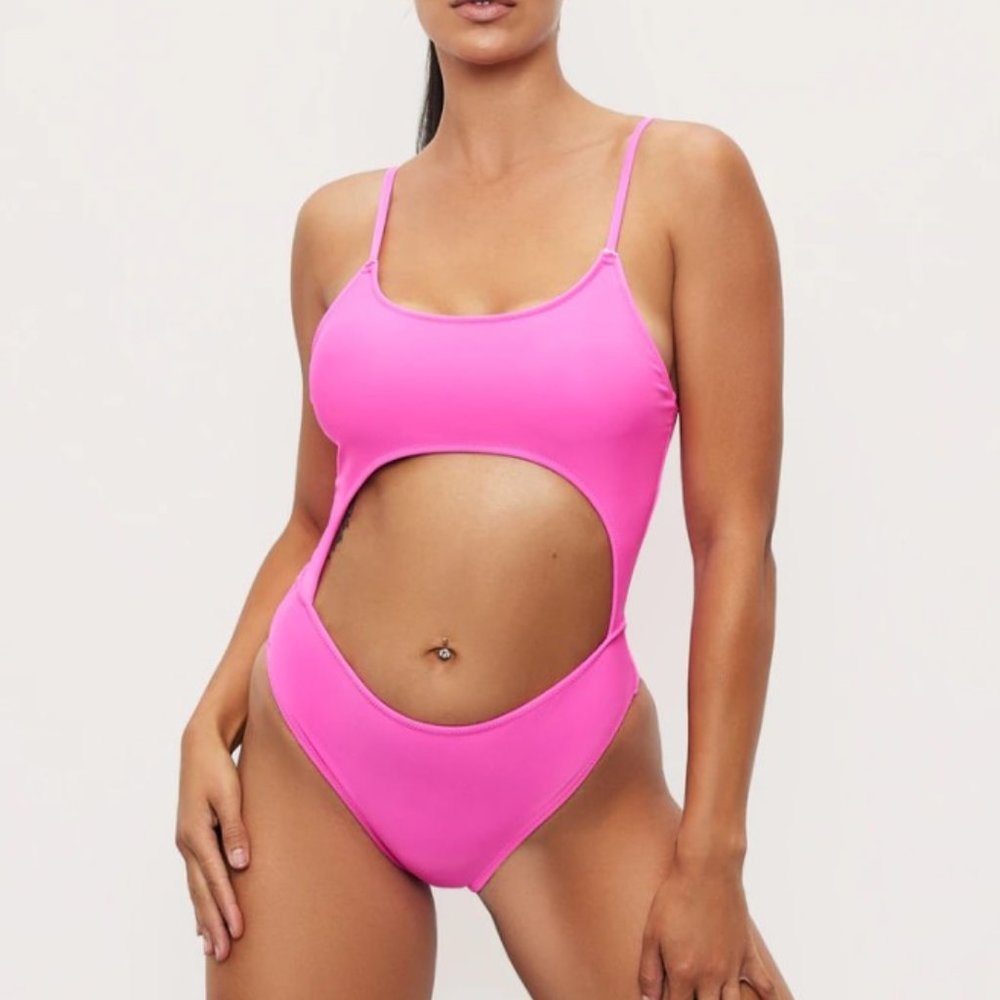 Fredricks of Hollywood Palermo One Piece Bathing Suit